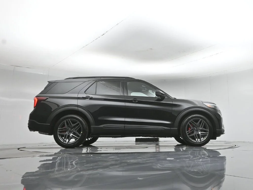 New 2026 Agate Black Metallic Ford ST image 48