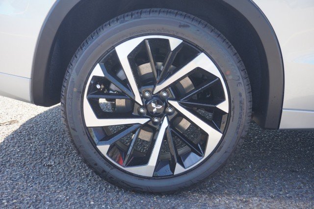 2025 Mitsubishi Outlander Plug-in Hybrid SEL - Photo 6