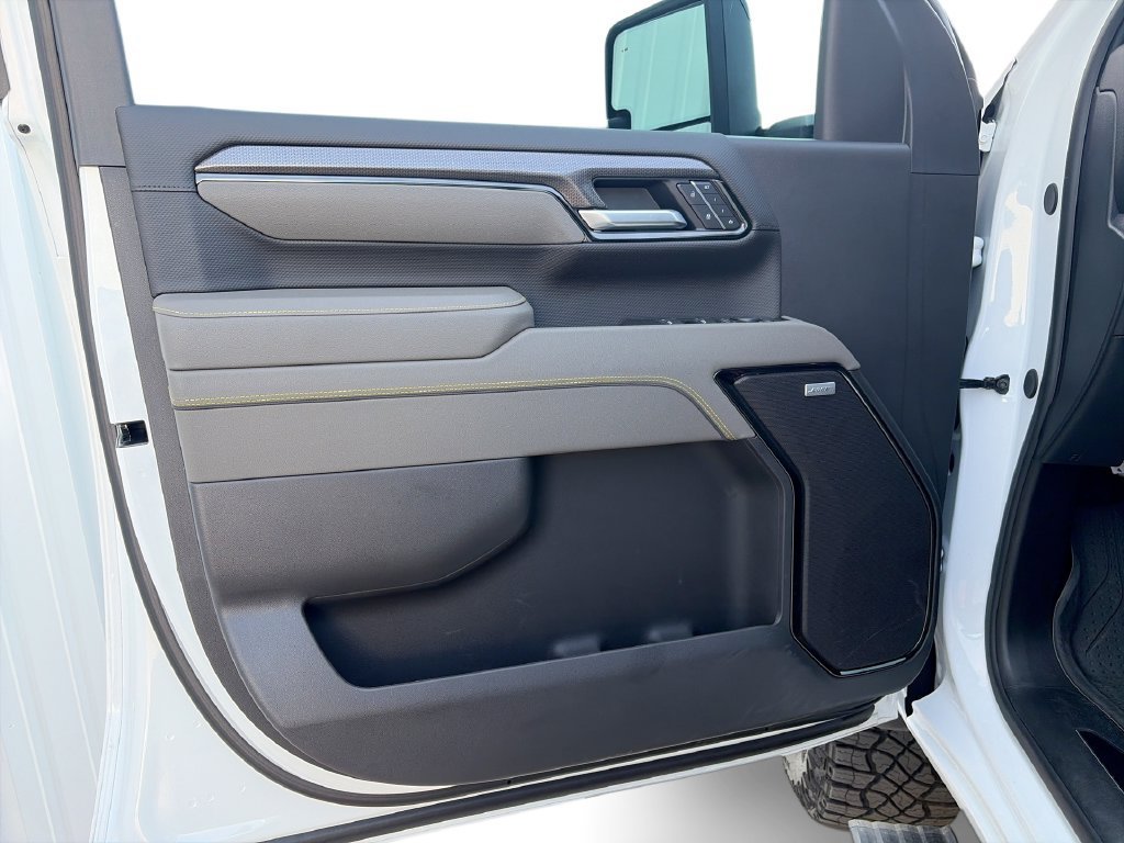 2026 Chevrolet Silverado 2500HD ZR2 - Photo 23