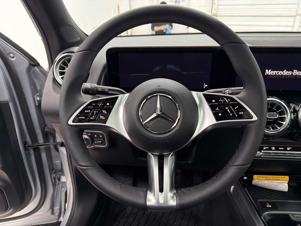 Used 2026 Silver Mercedes-Benz GLB 250 image 15