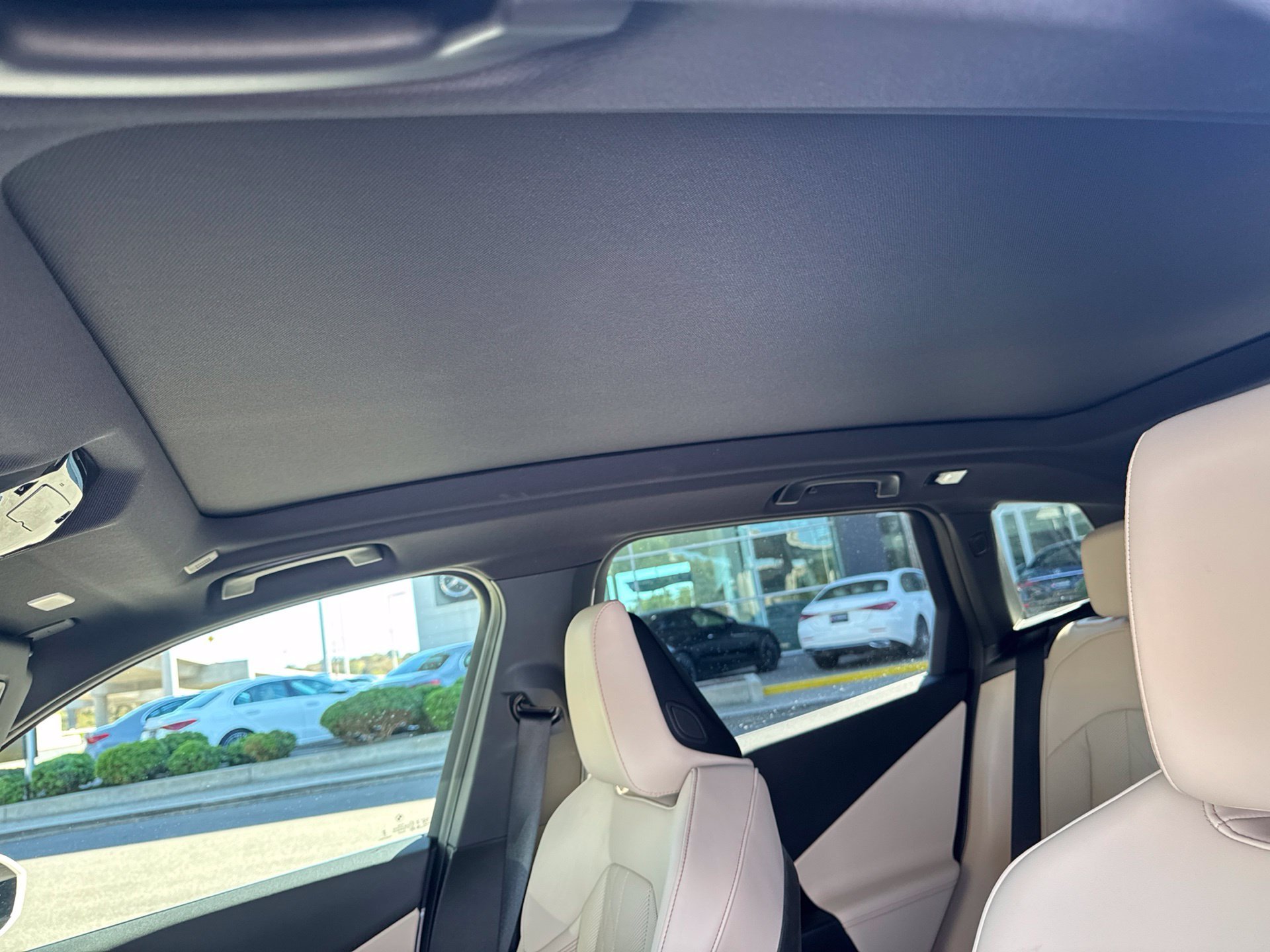 Used 2025 Beige BMW 30 xDrive image 6