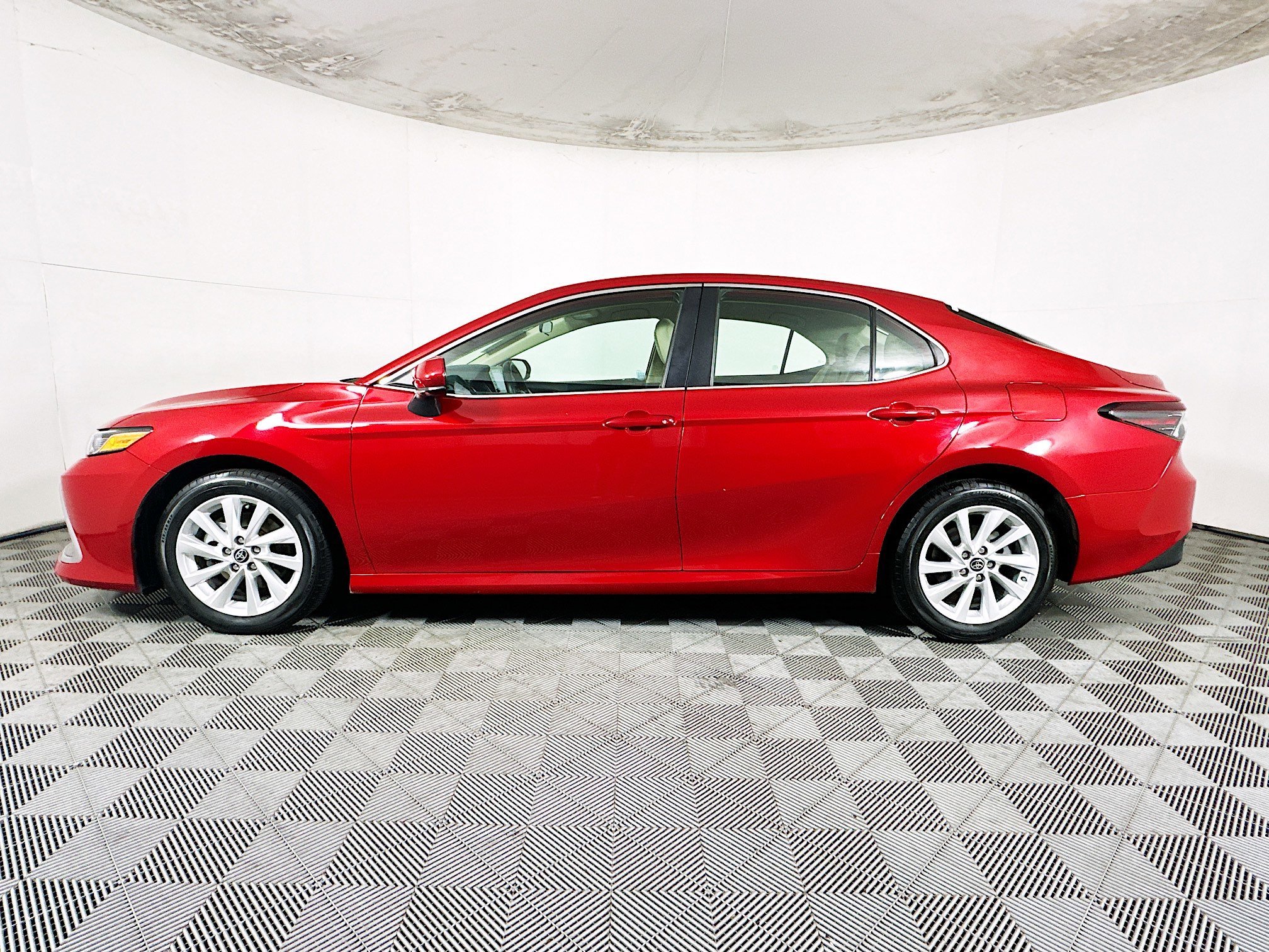 2024 Toyota Camry thumbnail 8