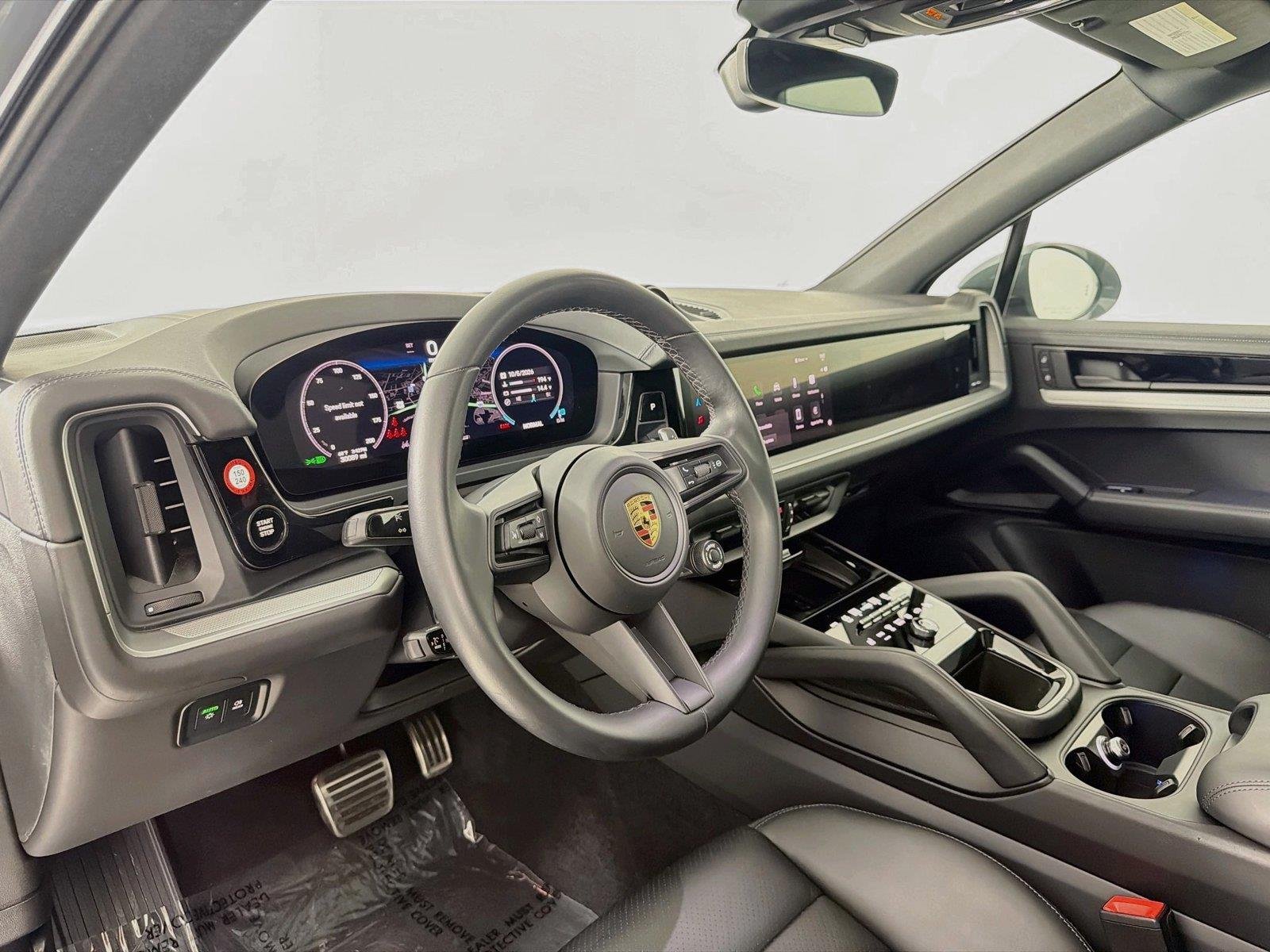 Used 2024 Arctic Grey Porsche S image 4