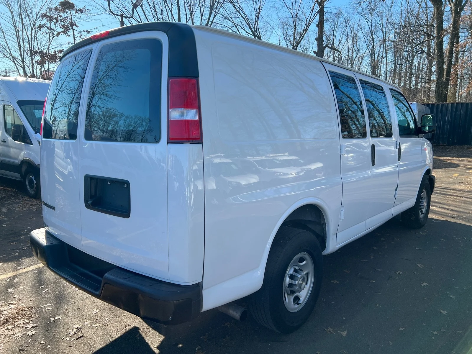 Used 2021 WHITE Chevrolet RWD 2500 135