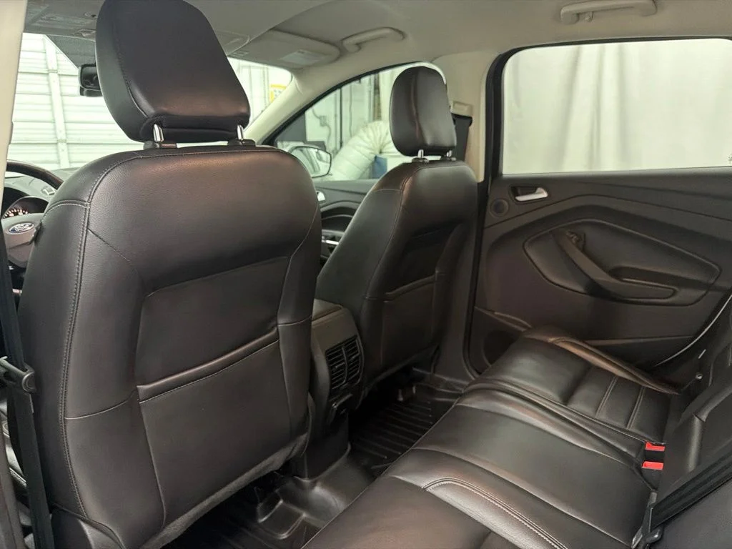 Used 2019 Silver Ford Titanium image 24