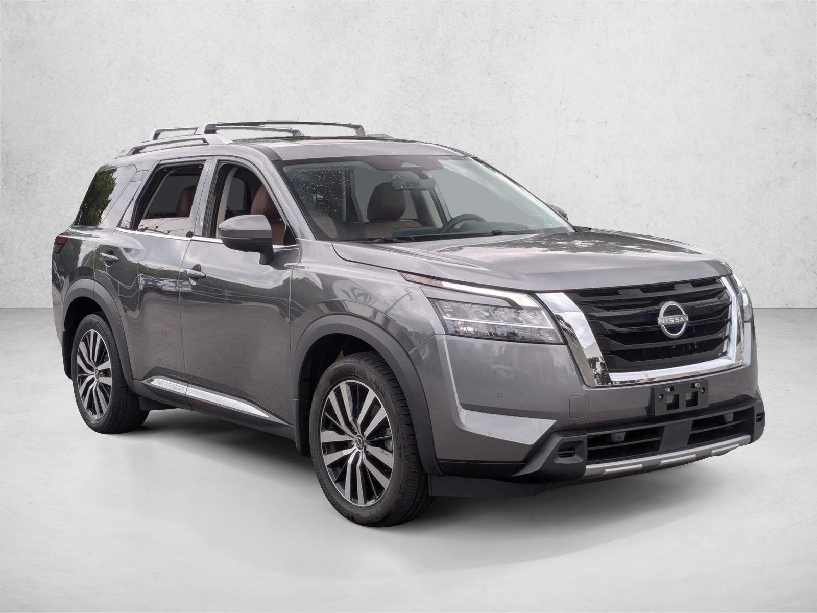Used 2023 Gun Metallic Nissan Platinum image 3