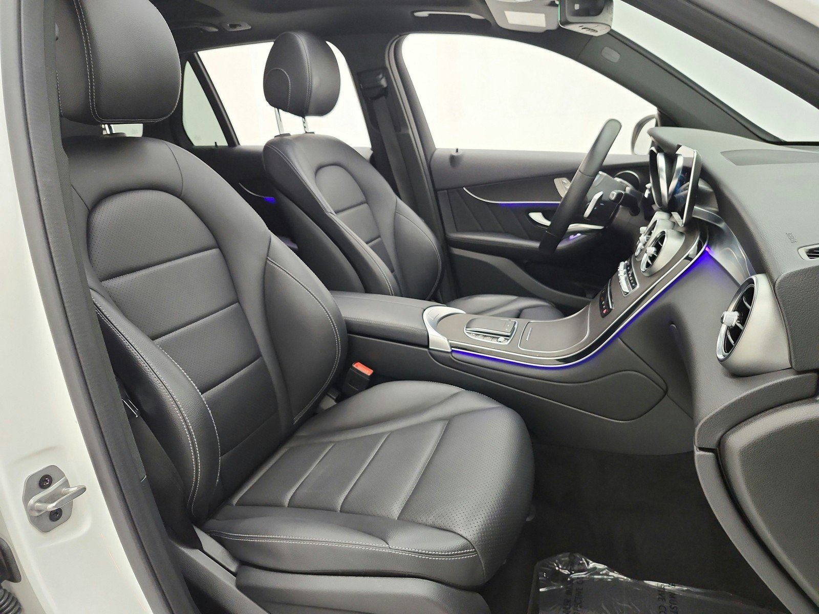 Used 2022 Polar White Mercedes-Benz GLC 300 SUV image 20
