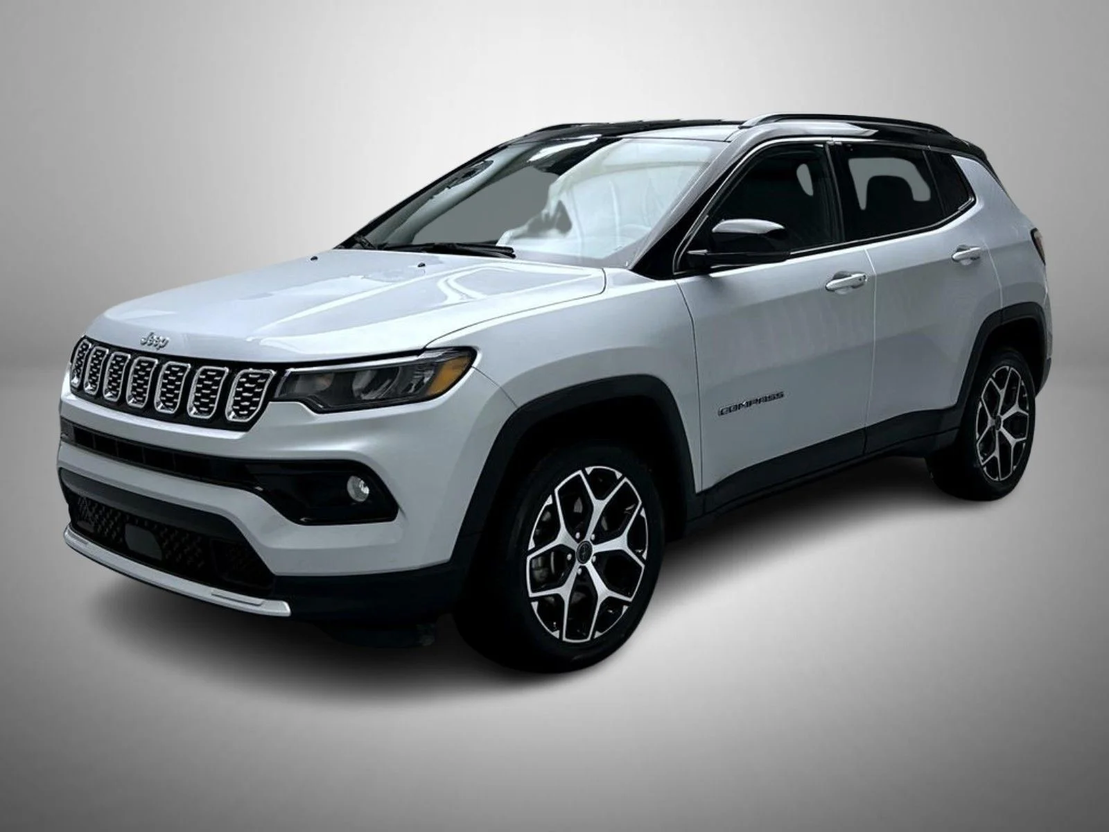 Used 2025 Silver Jeep Limited image 1