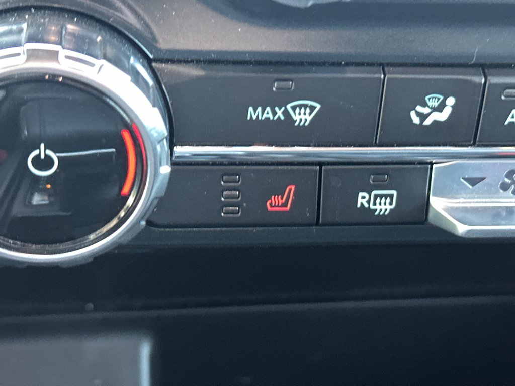 Used 2025  Ford Tremor image 25