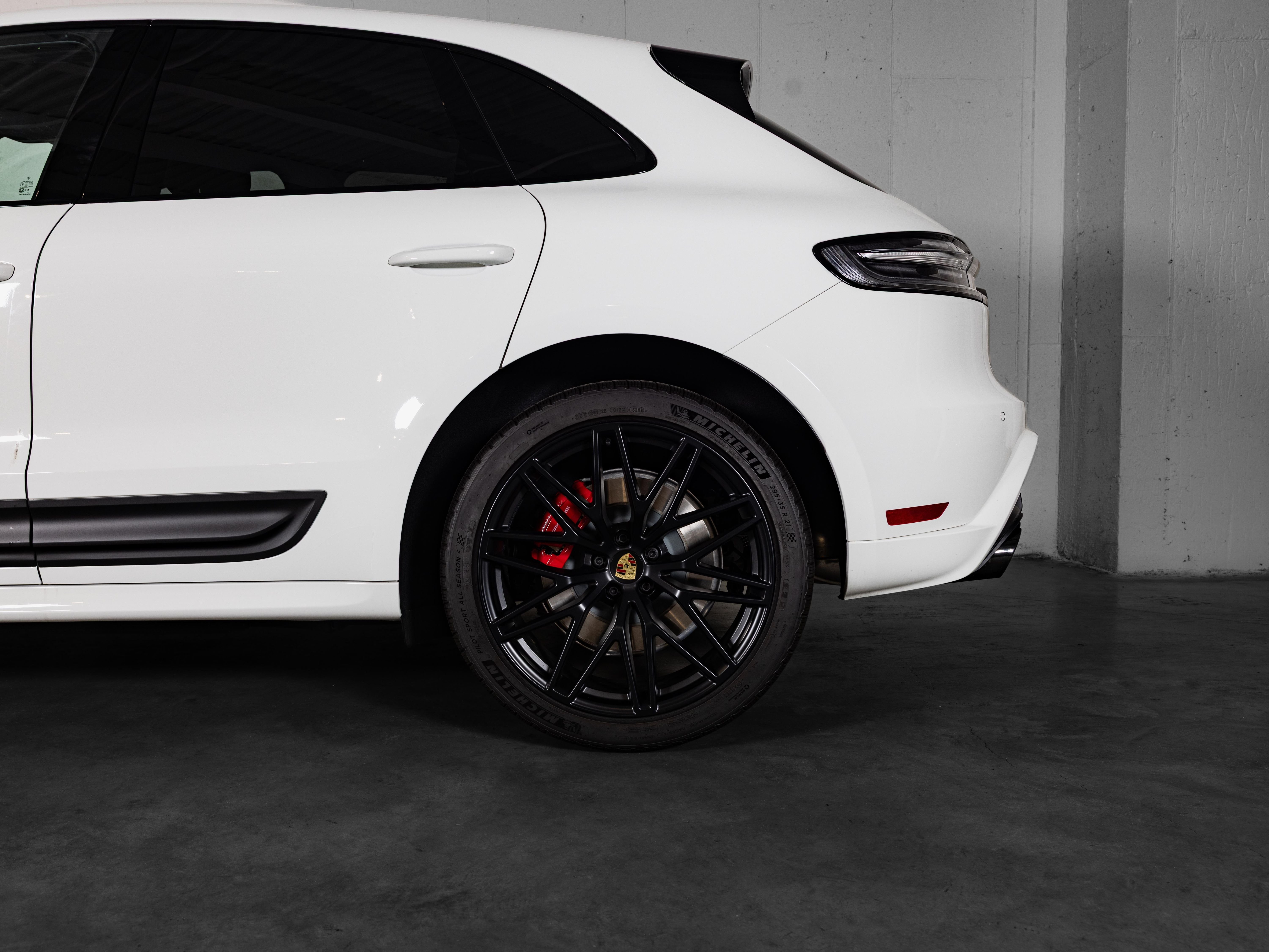 2026 Porsche Macan GTS - Photo 13