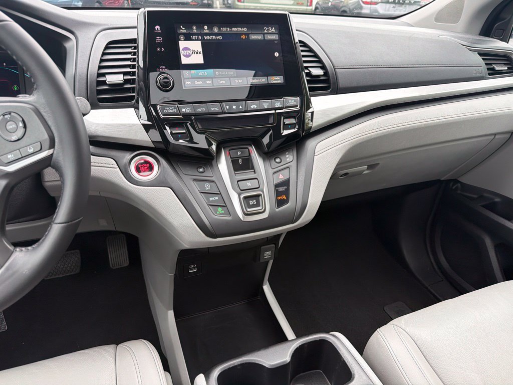 2024 Honda Odyssey EX-L - Photo 16