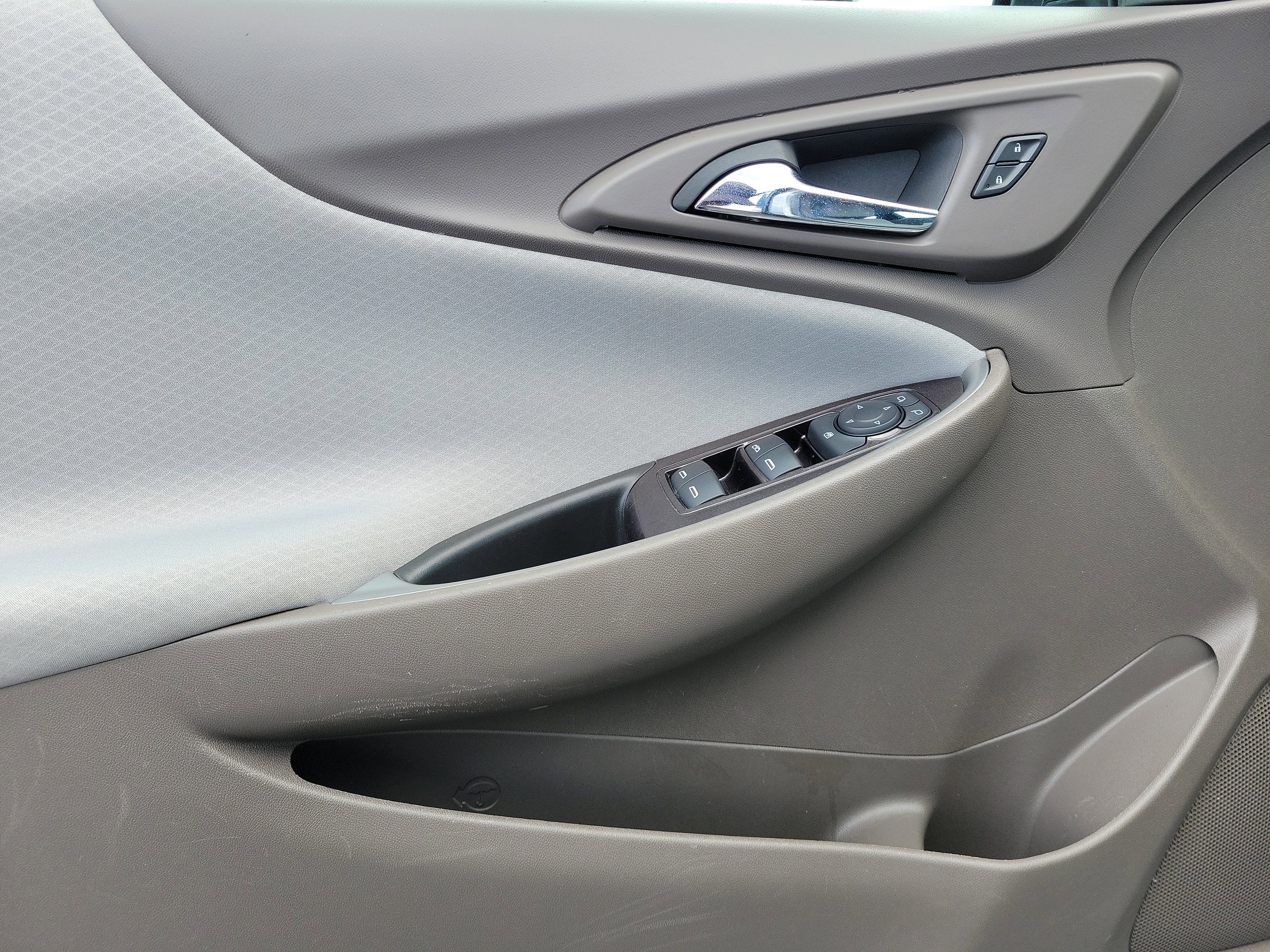 Used 2024 Sterling Gray Metallic Chevrolet LT image 10