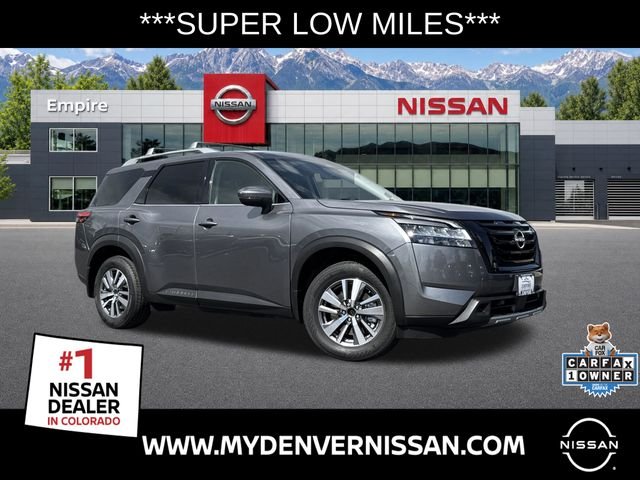 2023 Nissan Pathfinder SL 4WD's photo