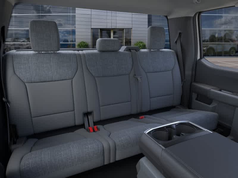 New 2026 Oxford White Ford XLT image 11