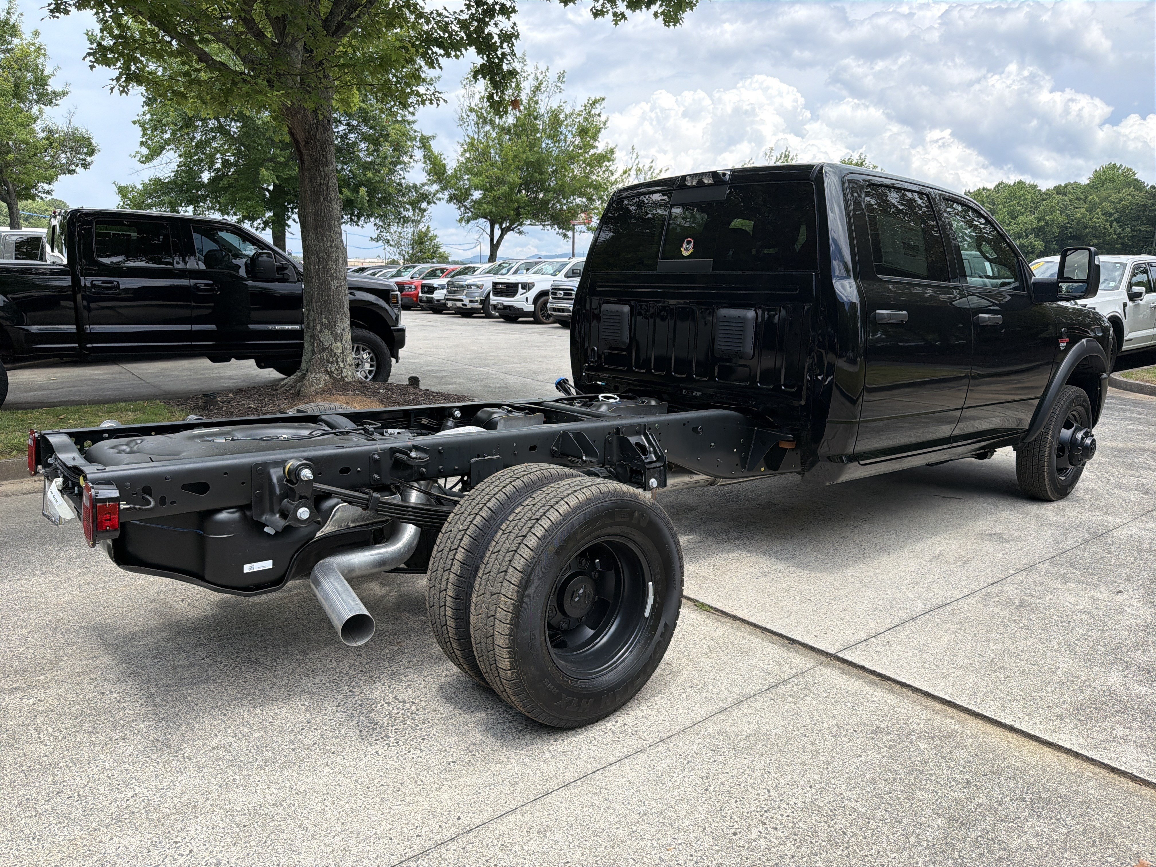 New 2026 Diamond Black Crystal Pearlcoat RAM Tradesman image 7