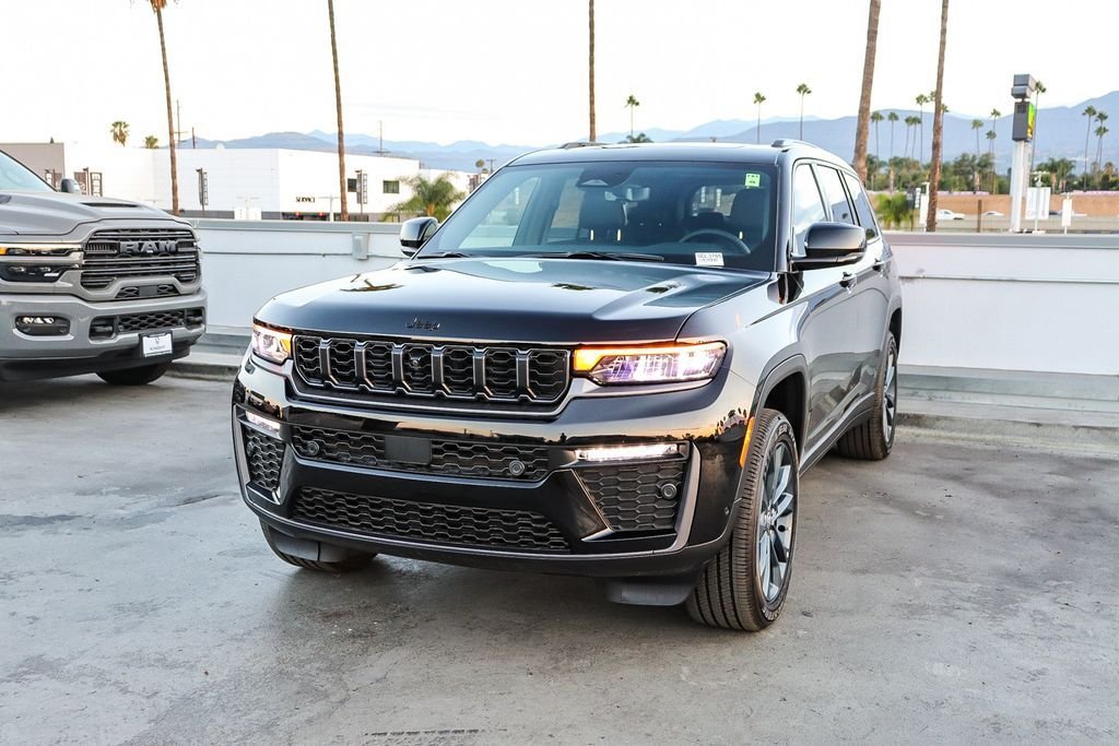 New 2026 Diamond Black Jeep 85th Anniversary Edition image 4