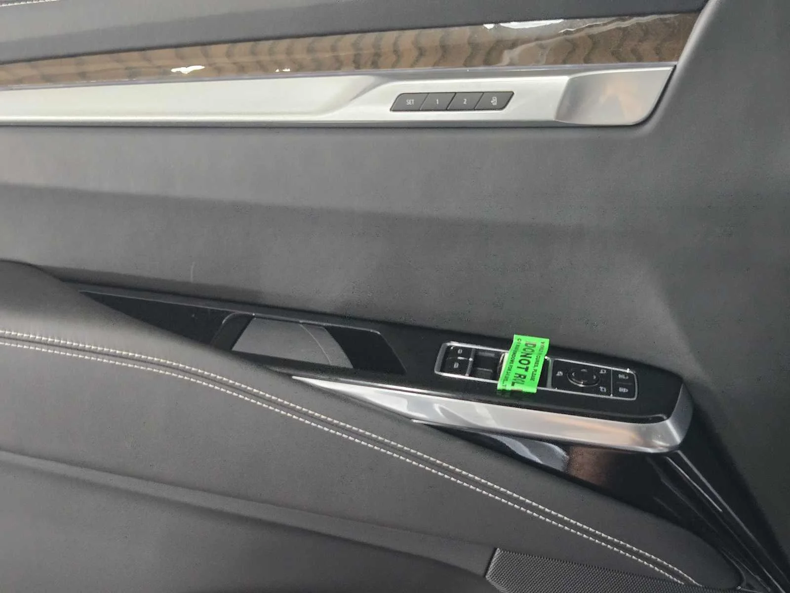 2026 Cadillac Escalade Platinum Sport - Photo 16