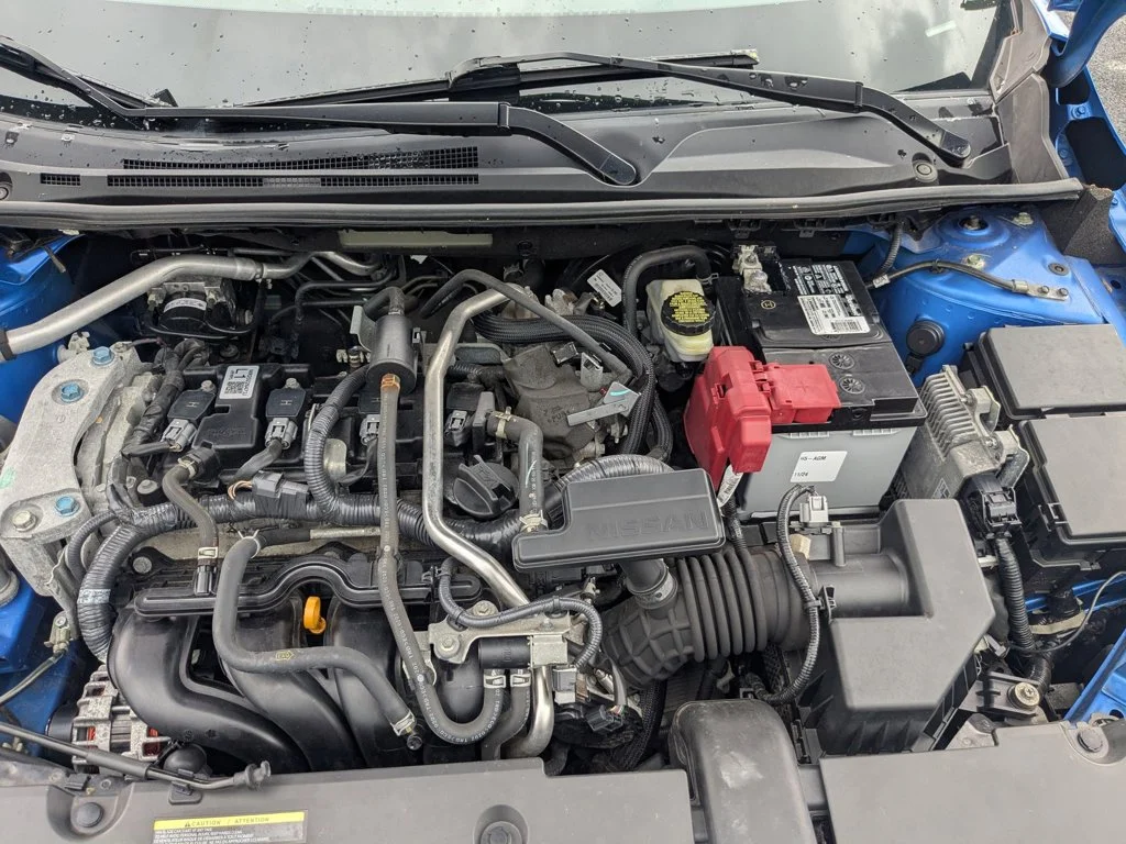 Used 2021 Electric Blue Metallic Nissan SR image 33