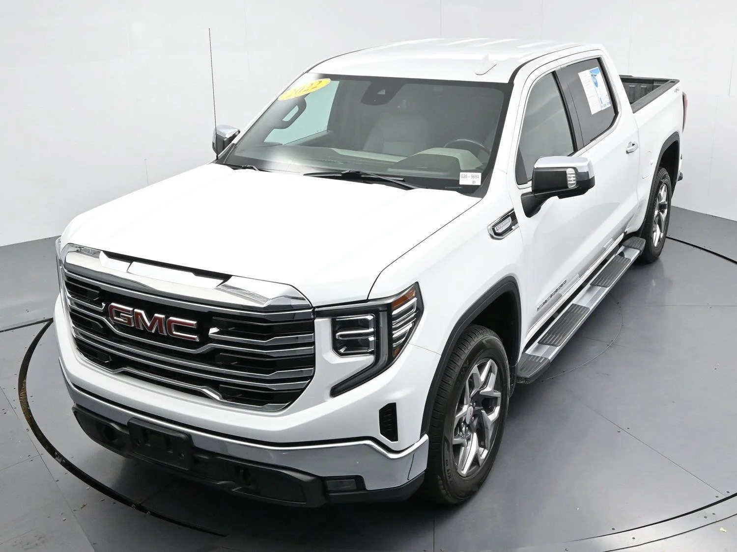 Used 2022 Summit White GMC SLT image 39