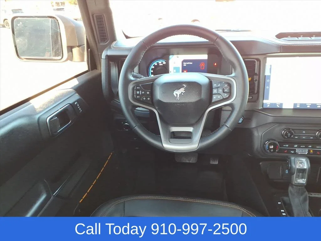 Used 2024 Red Ford Badlands image 12
