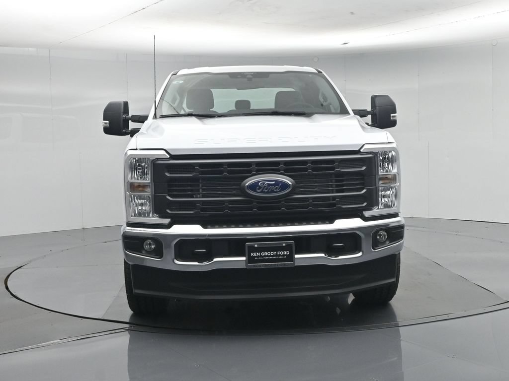 New 2026 Oxford White Ford XL image 52