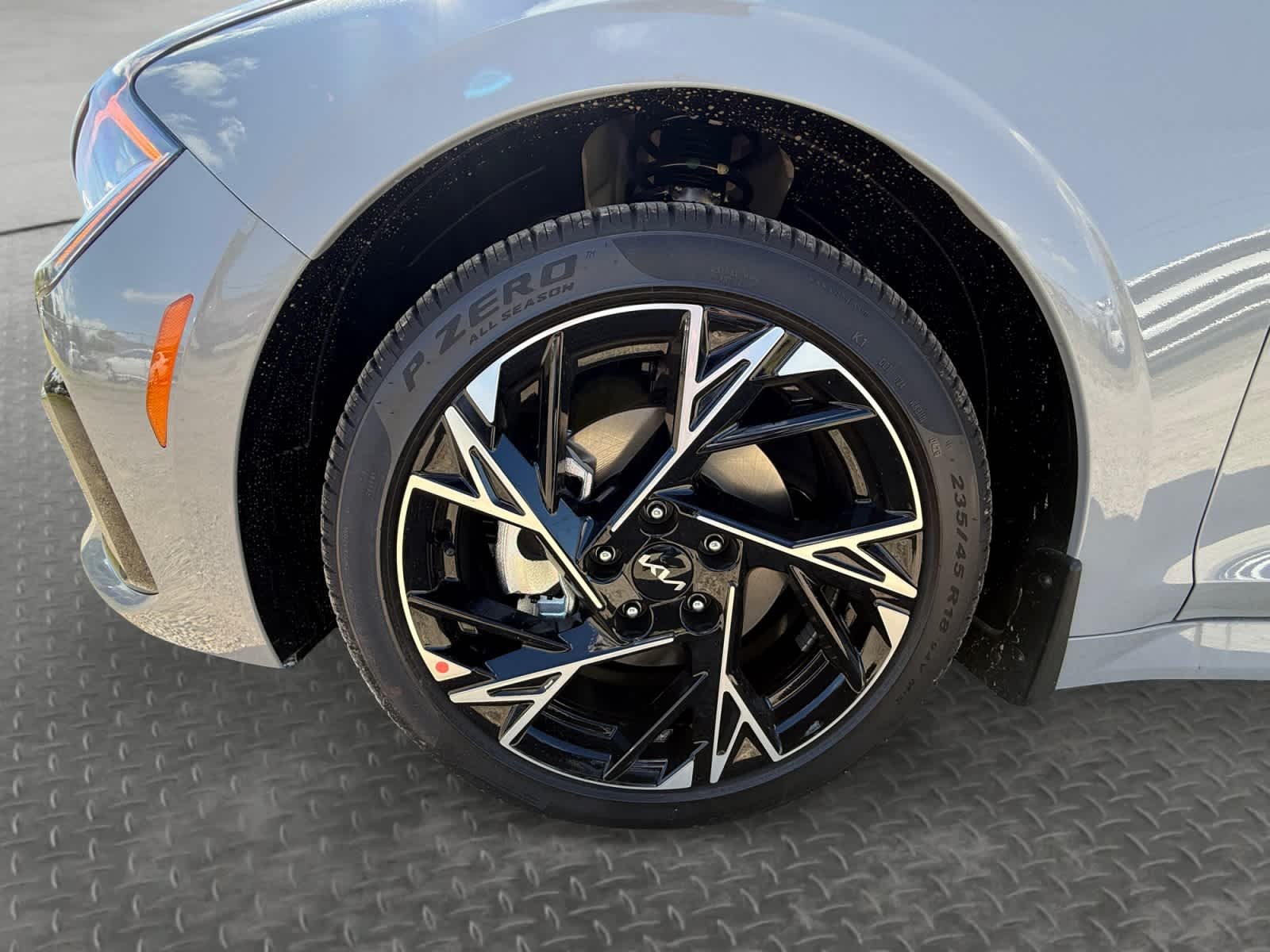 New 2026 Wolf Gray Kia GT-Line image 9