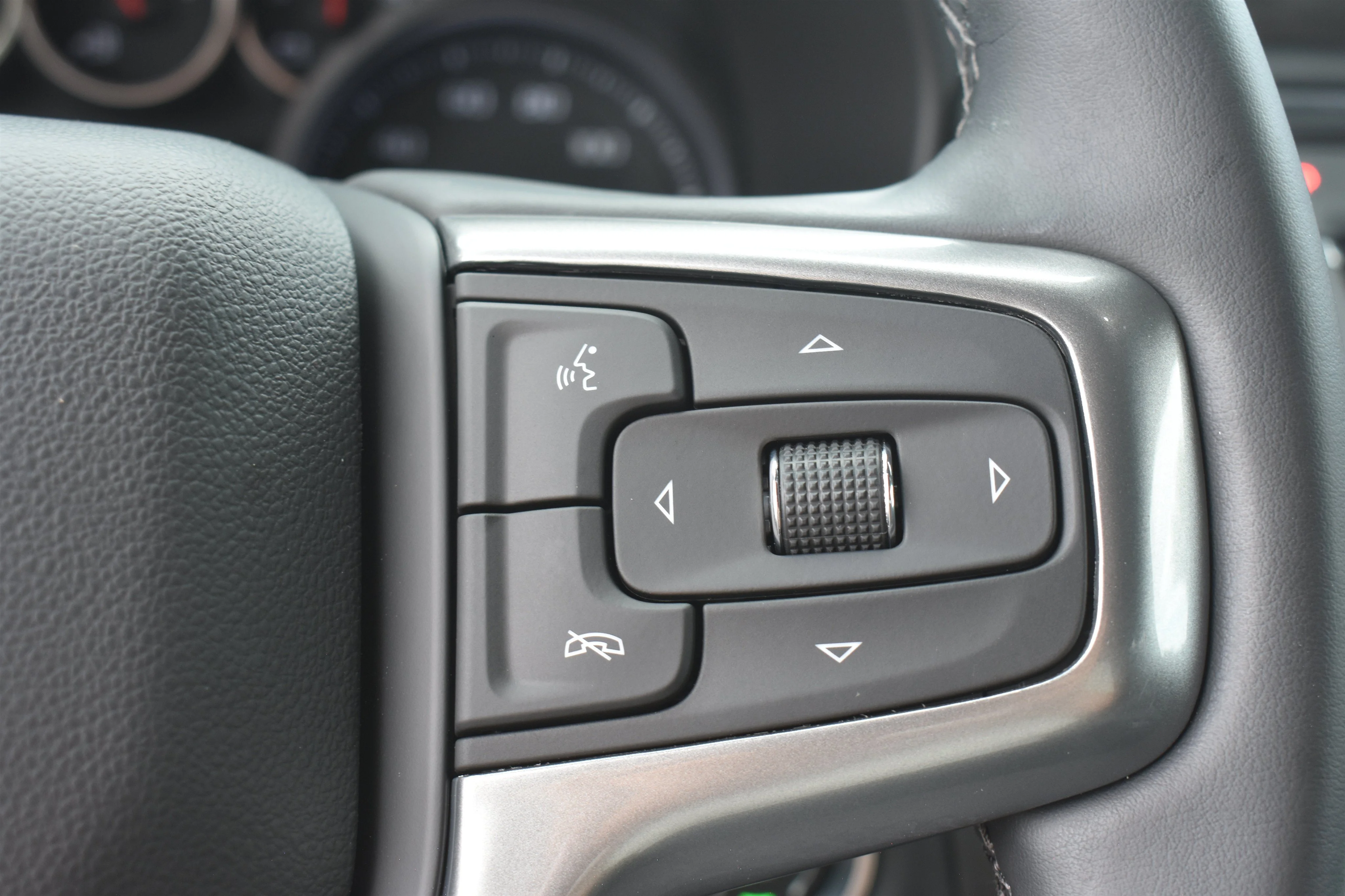 Used 2024 Black Chevrolet LS image 21