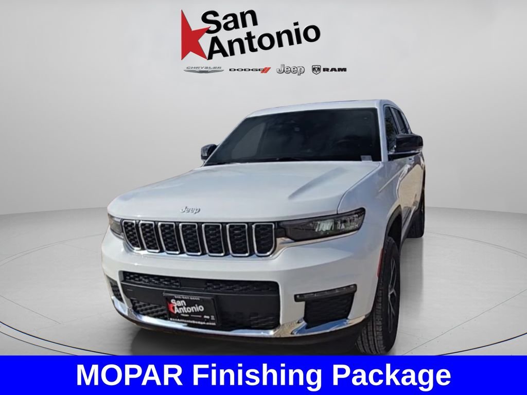 New 2025 Bright White Clear-Coat Exterior Paint Jeep Limited image 4