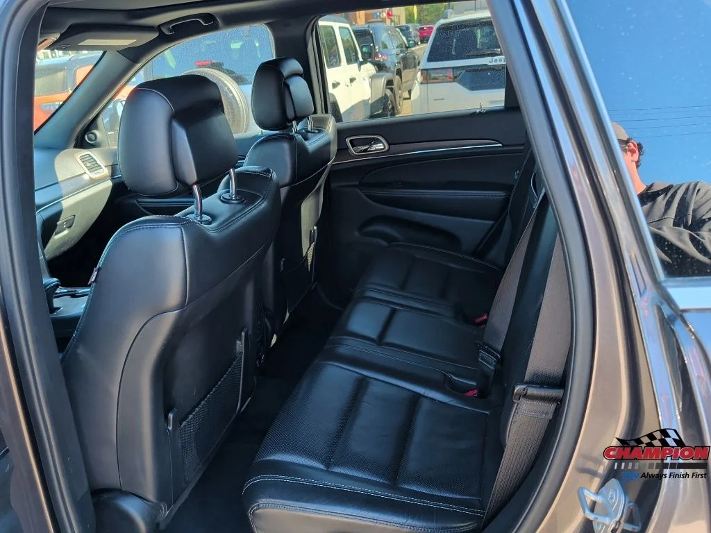Used 2014 Gray Jeep Limited image 15
