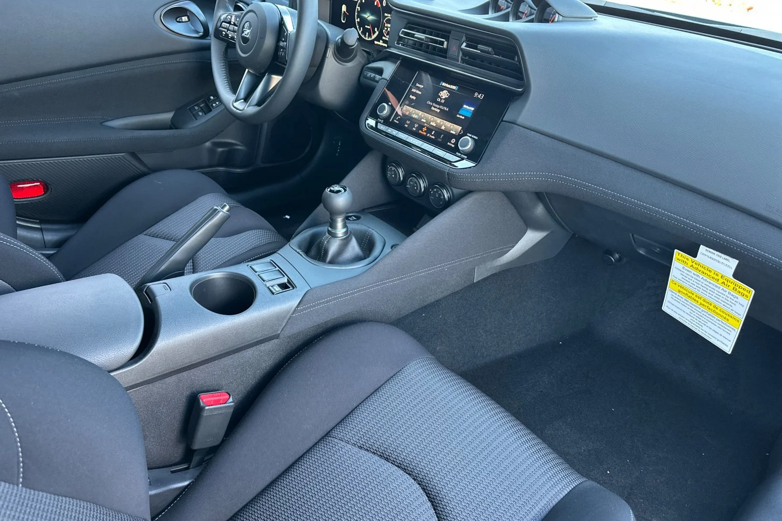 New 2026 Pearl White TriCoat / Super Black Two-tone Nissan Sport image 14