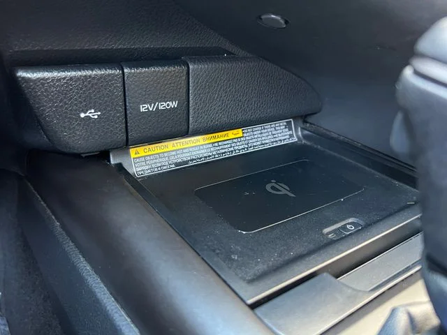 Used 2021 Wind Chill Pearl Toyota XSE V6 image 28
