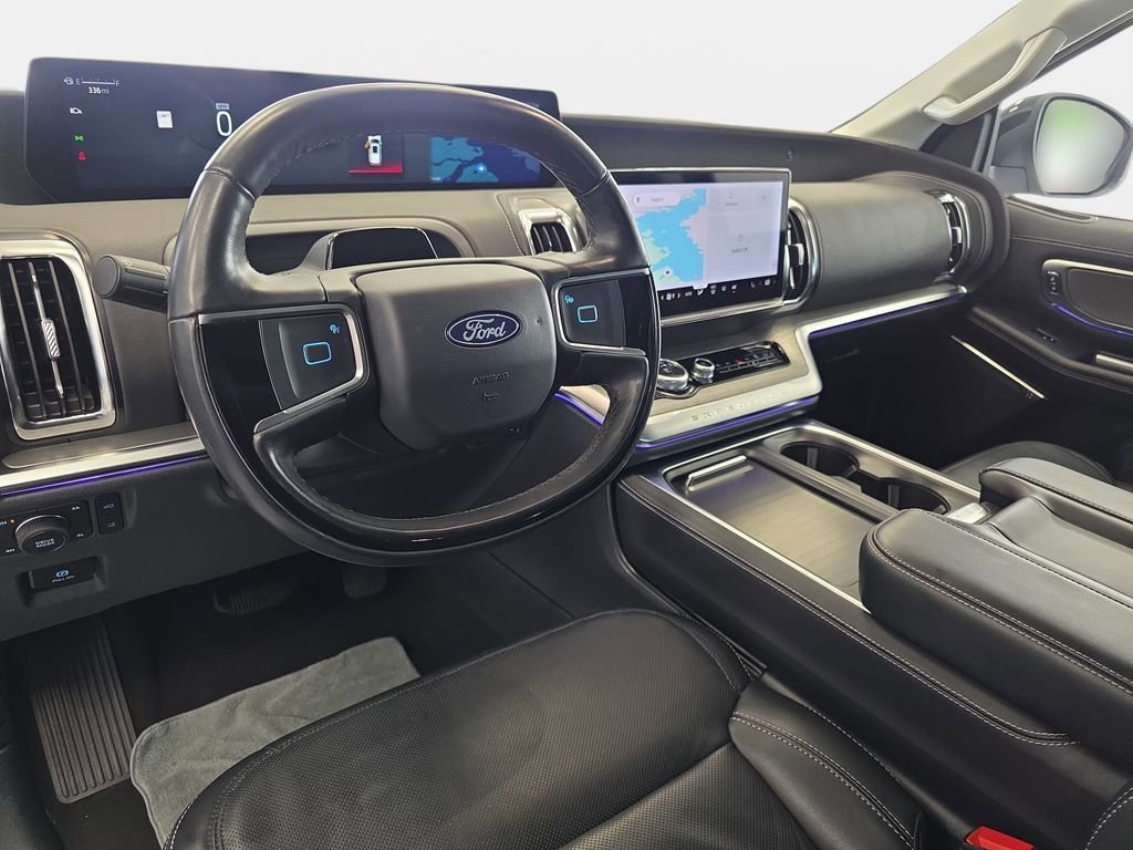 Used 2025 Silver Ford Platinum image 14