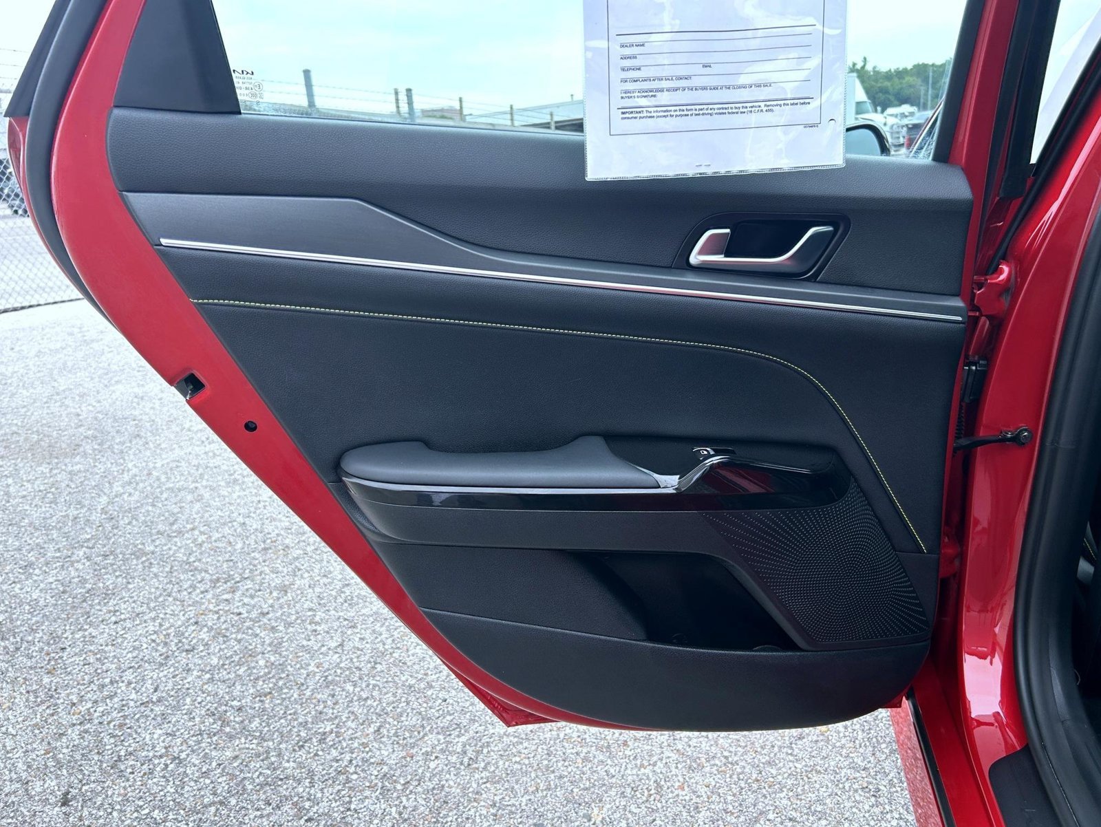 2025 Kia K5 GT - Photo 18
