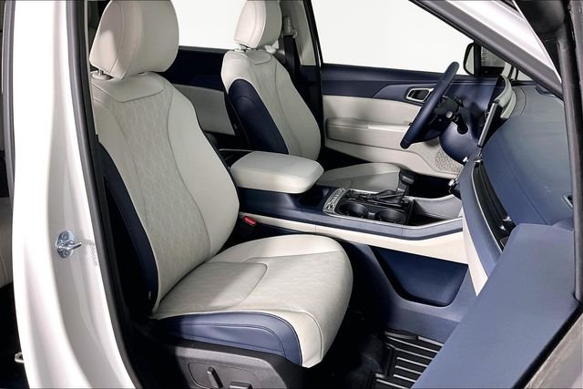 New 2026 Snow White Pearl Kia SX image 12