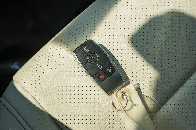 New 2026 Polar White Mercedes-Benz GLE 450 image 46