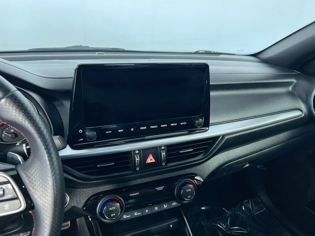 Used 2022 Black Kia GT image 21