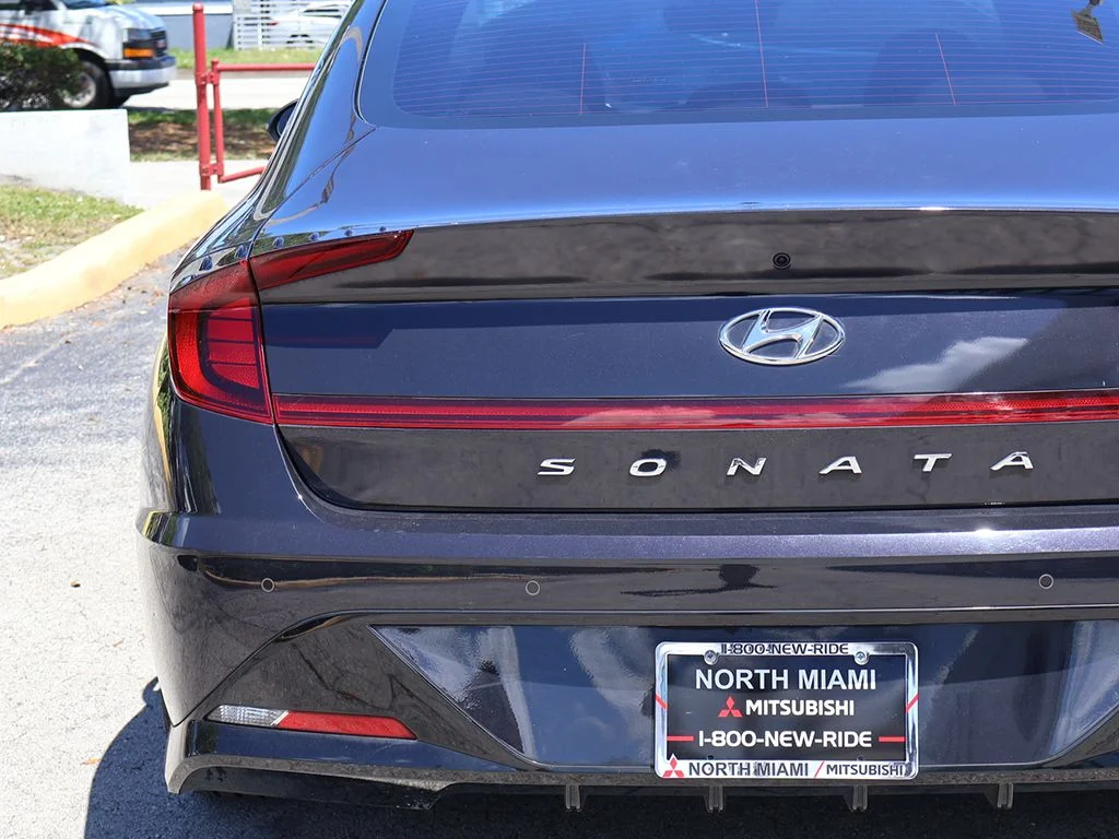 Used 2023 Blue Hyundai Limited image 15