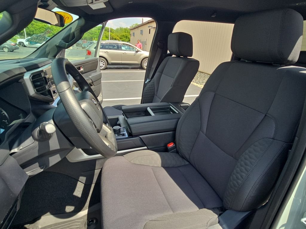 Used 2026  Toyota SR5 image 15