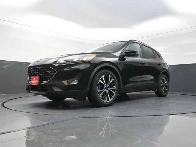 Used 2021 Black Ford SE image 33