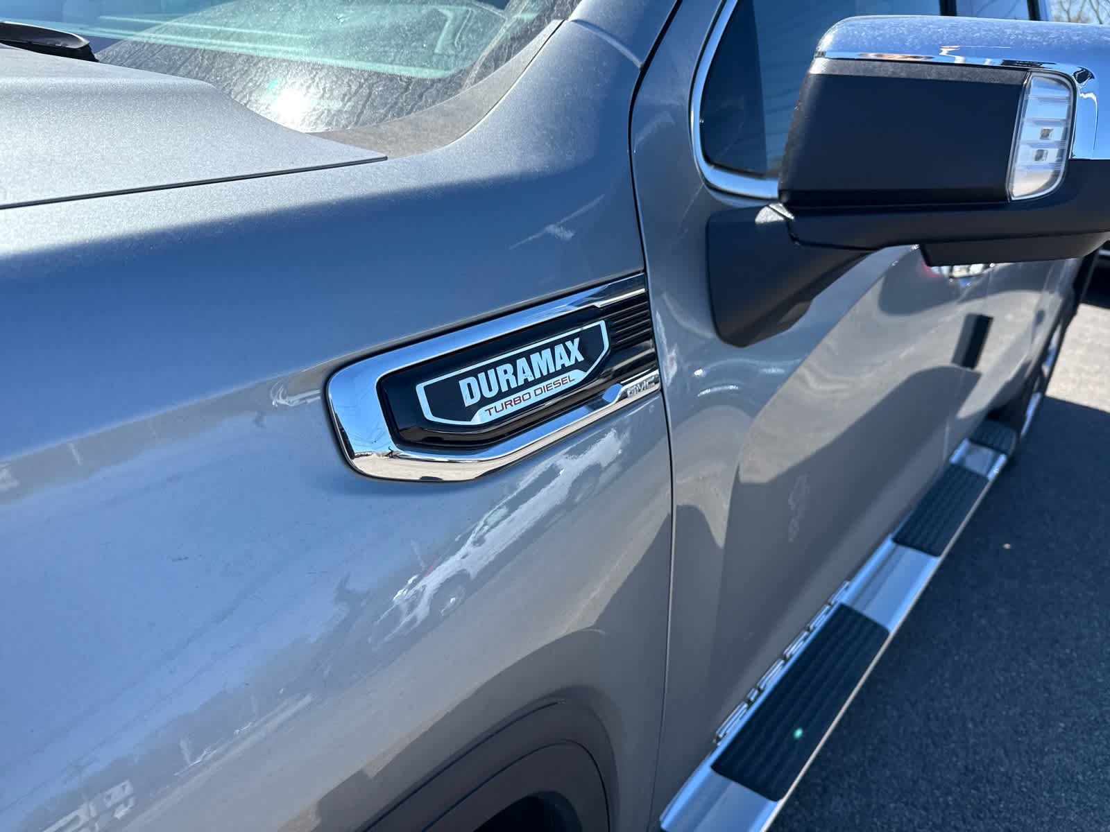 2026 GMC Sierra 1500 SLT - Photo 9