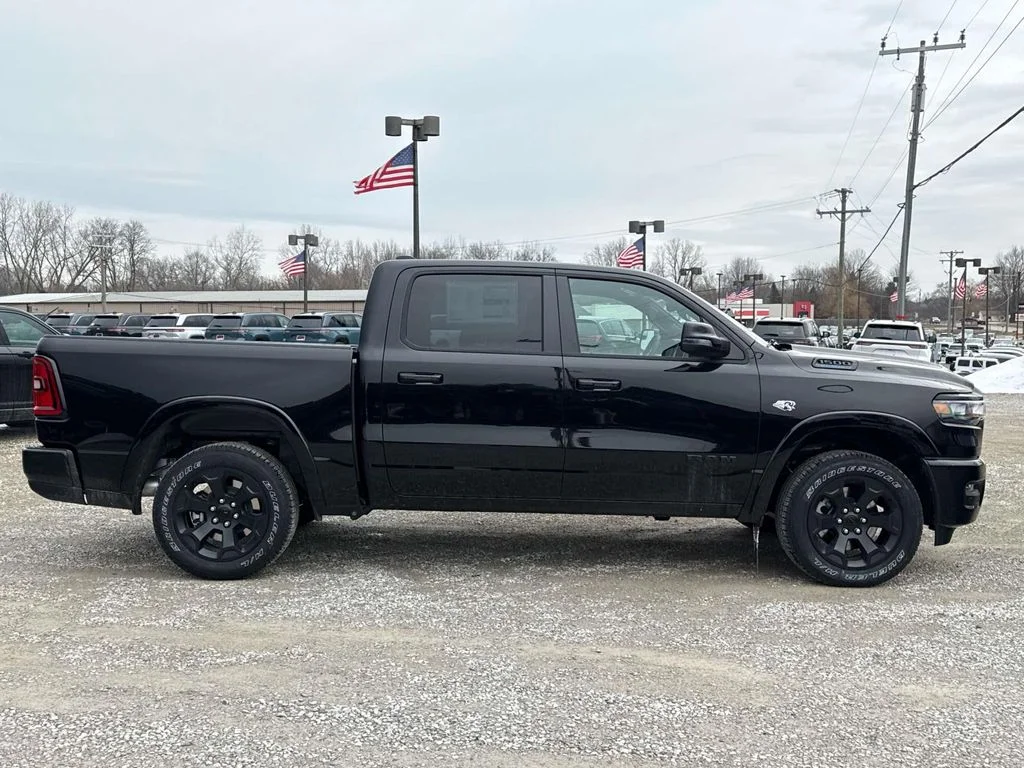 New 2026 Diamond Black Crystal Pearl-Coat Exterior Paint RAM Big Horn/Lone Star image 7