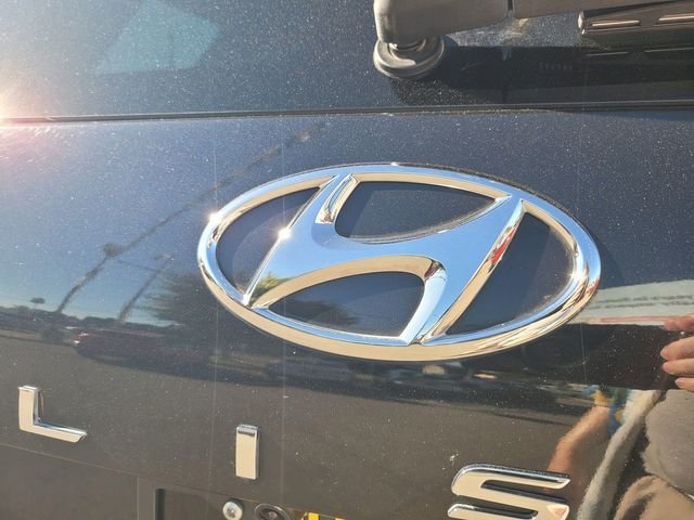 Used 2024 White Hyundai SEL image 10