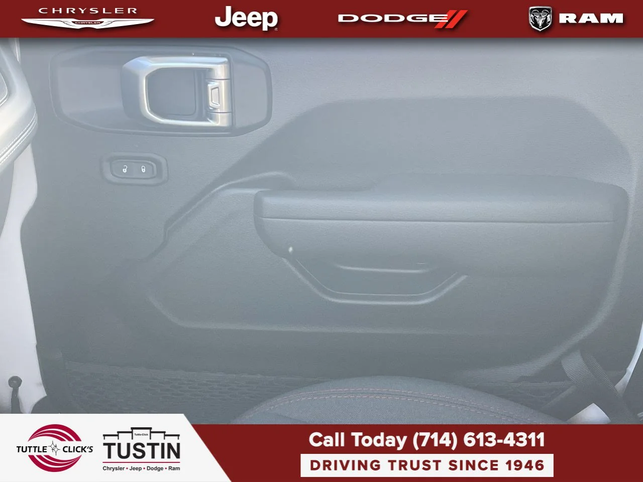 New 2027 Bright White Clear-Coat Paint Jeep Rubicon image 27