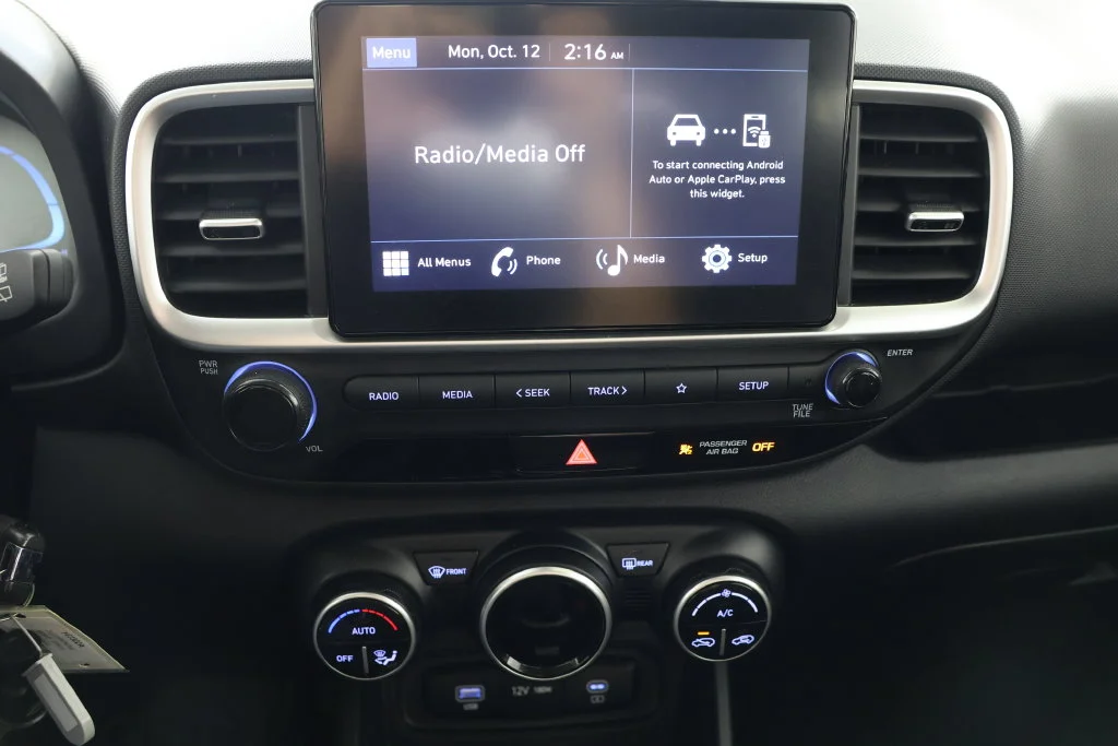 Used 2023 Galactic Gray Hyundai SEL image 14
