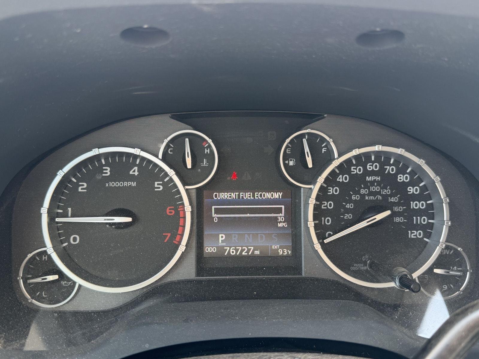 Used 2017 Super White Toyota SR5 image 22