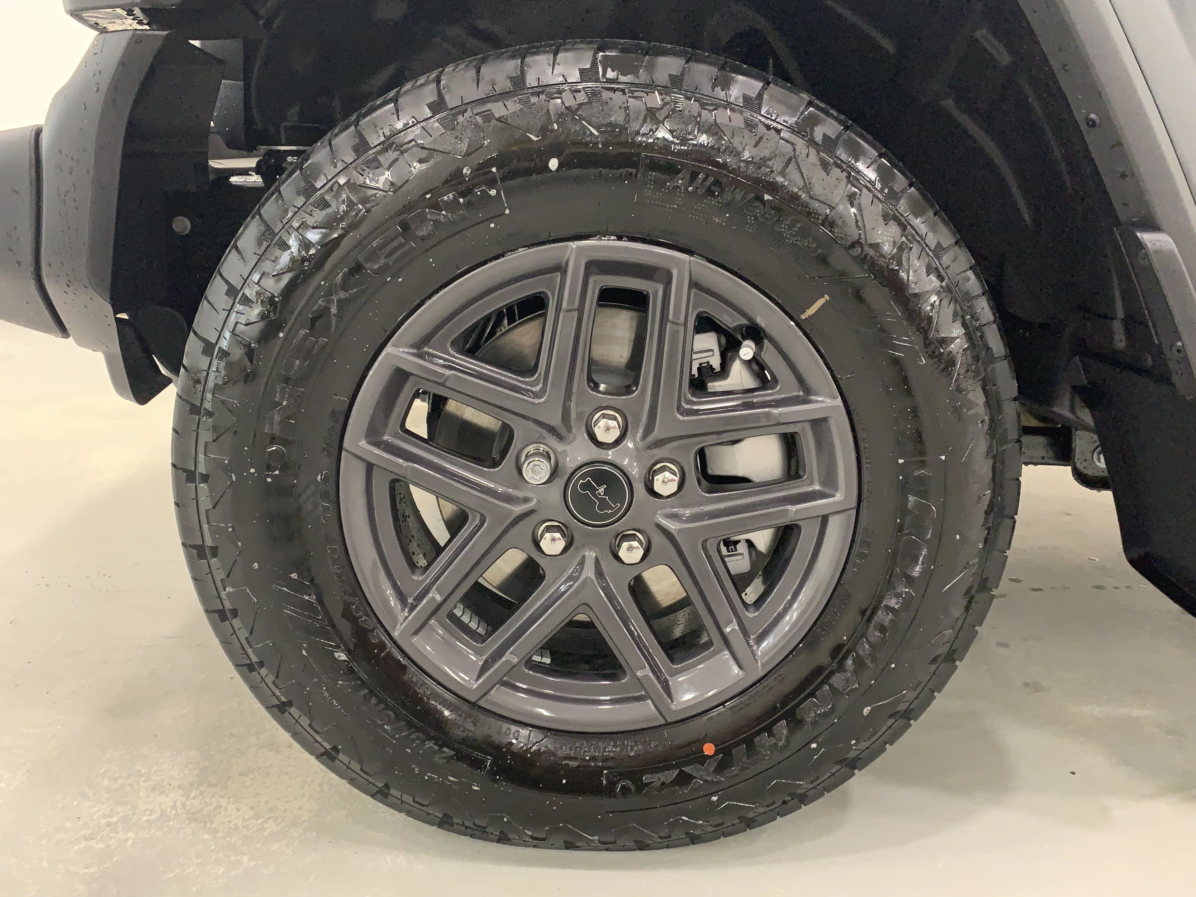 New 2025 Granite Crystal Metallic Jeep Sport S image 5