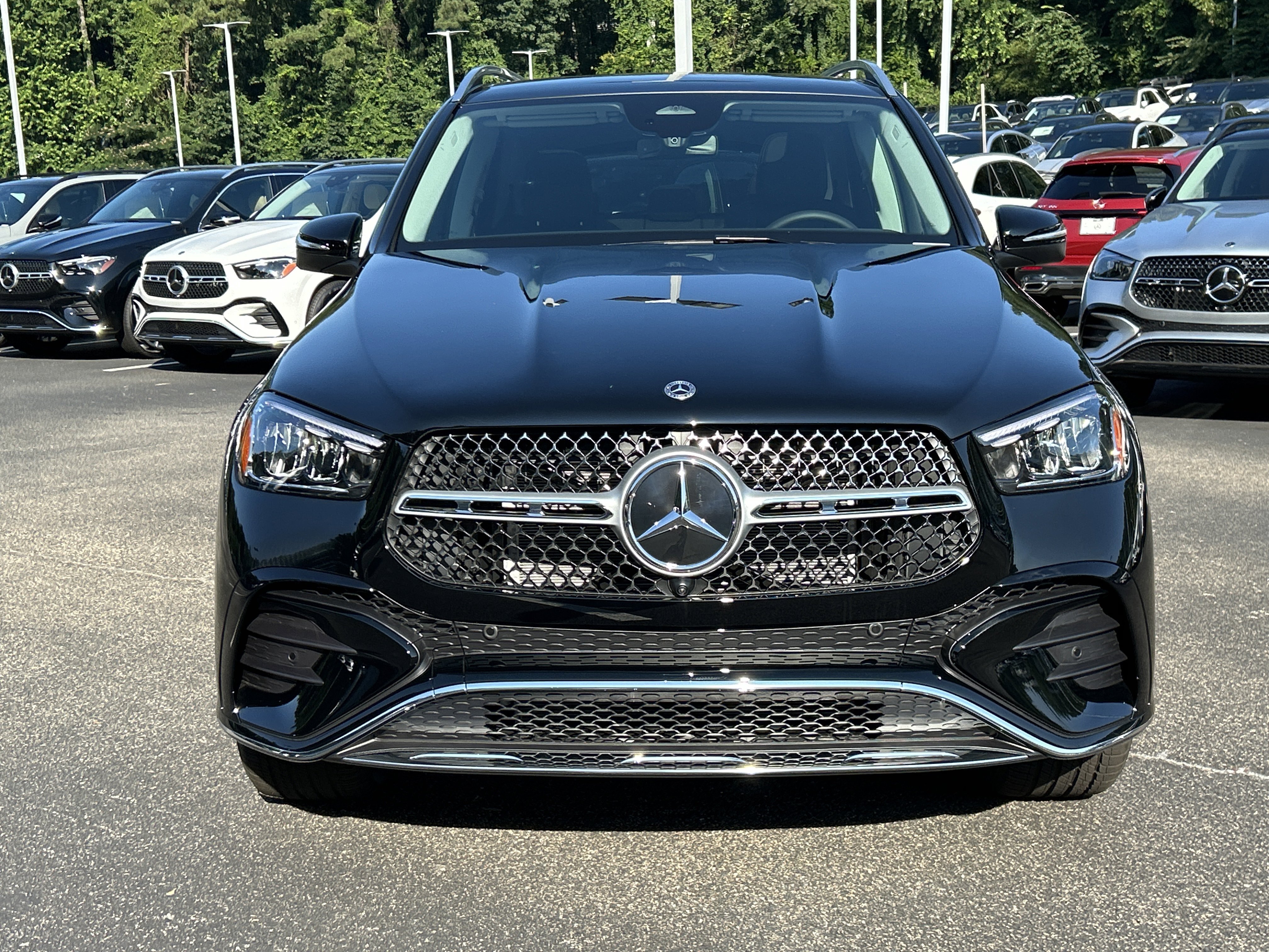 New 2026 Black Mercedes-Benz GLE 450 4MATIC® SUV image 3