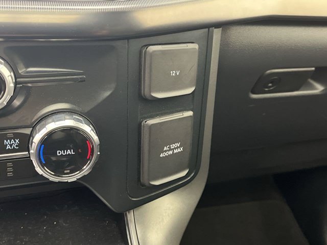 Used 2025 Agate Black Ford LARIAT image 25