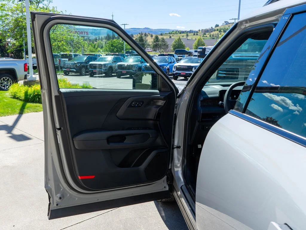 New 2027 Wolf Gray Kia X-Pro SX Prestige image 19