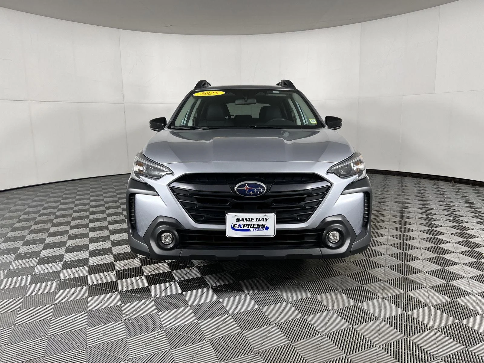 Used 2025 Ice Silver Metallic Subaru Premium image 18